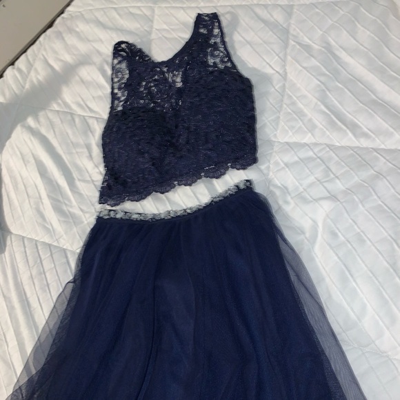HOMECOMING DRESS - Picture 4 of 5